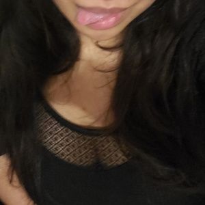 Meet your Posher, Devina